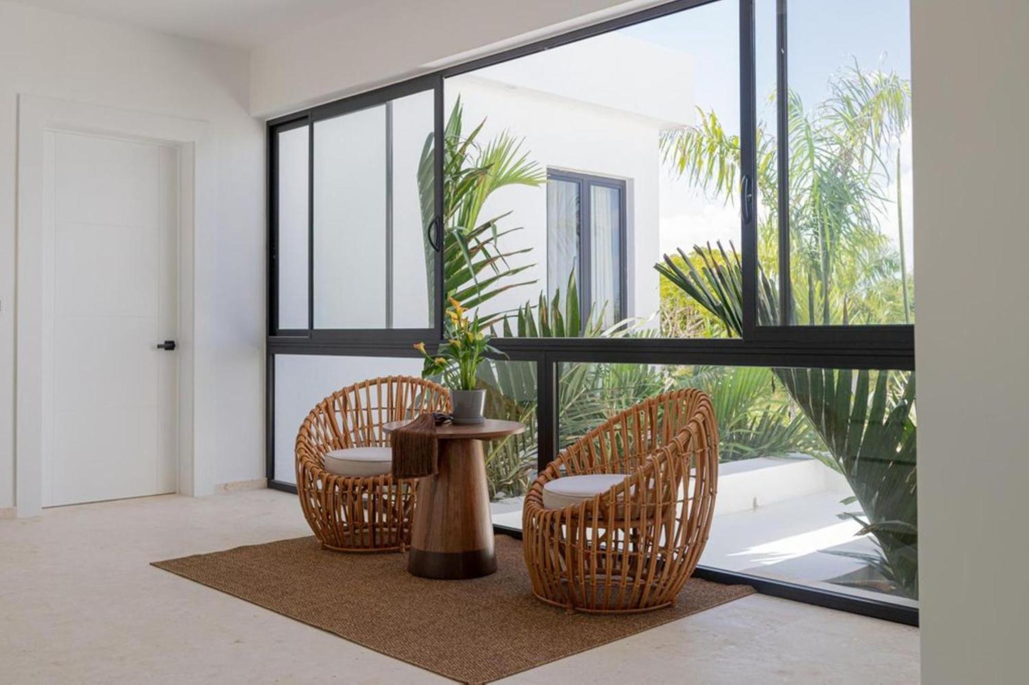 Located In One Of The Exclusive Areas Apartment