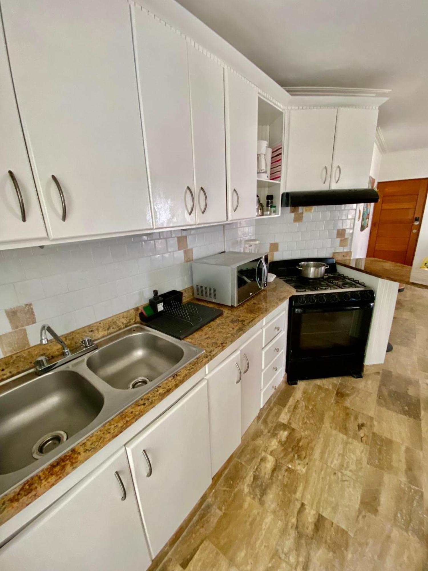 Madonna Pool Corales Apartamento