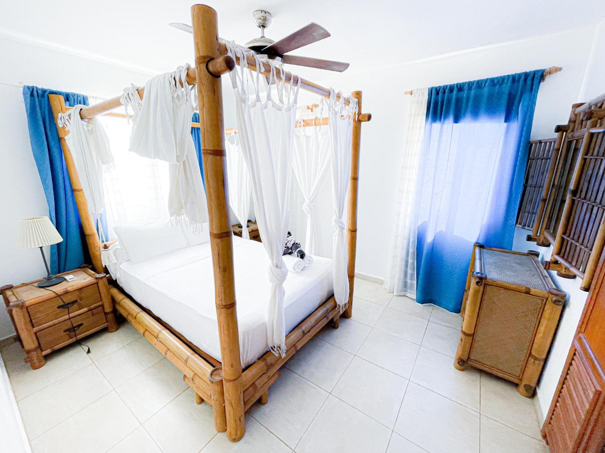 Sunny Seascape & Aparts Wifi Bbq Los Corales Bavaro Beach Club & Spa Apartment