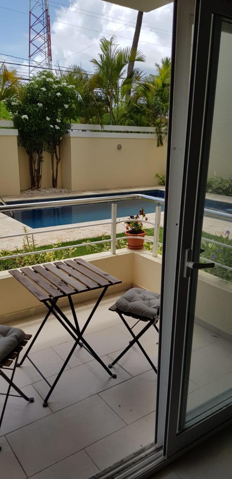 Close To The With Pool Apartment *