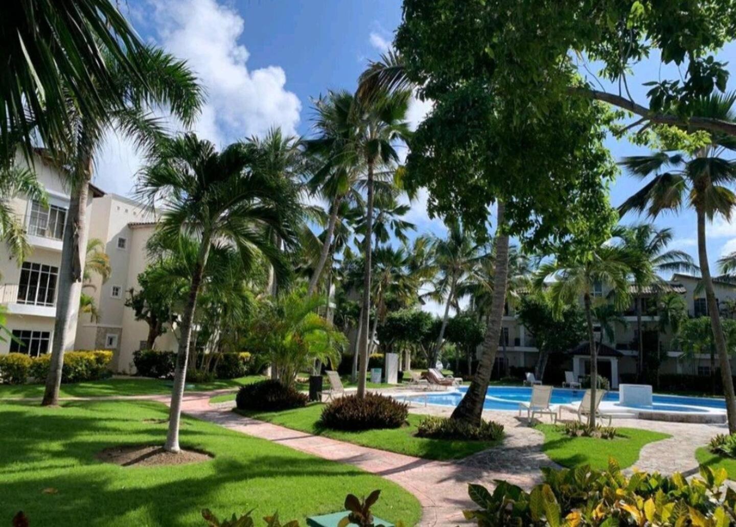 White Sands - Pool-jacuzzi *