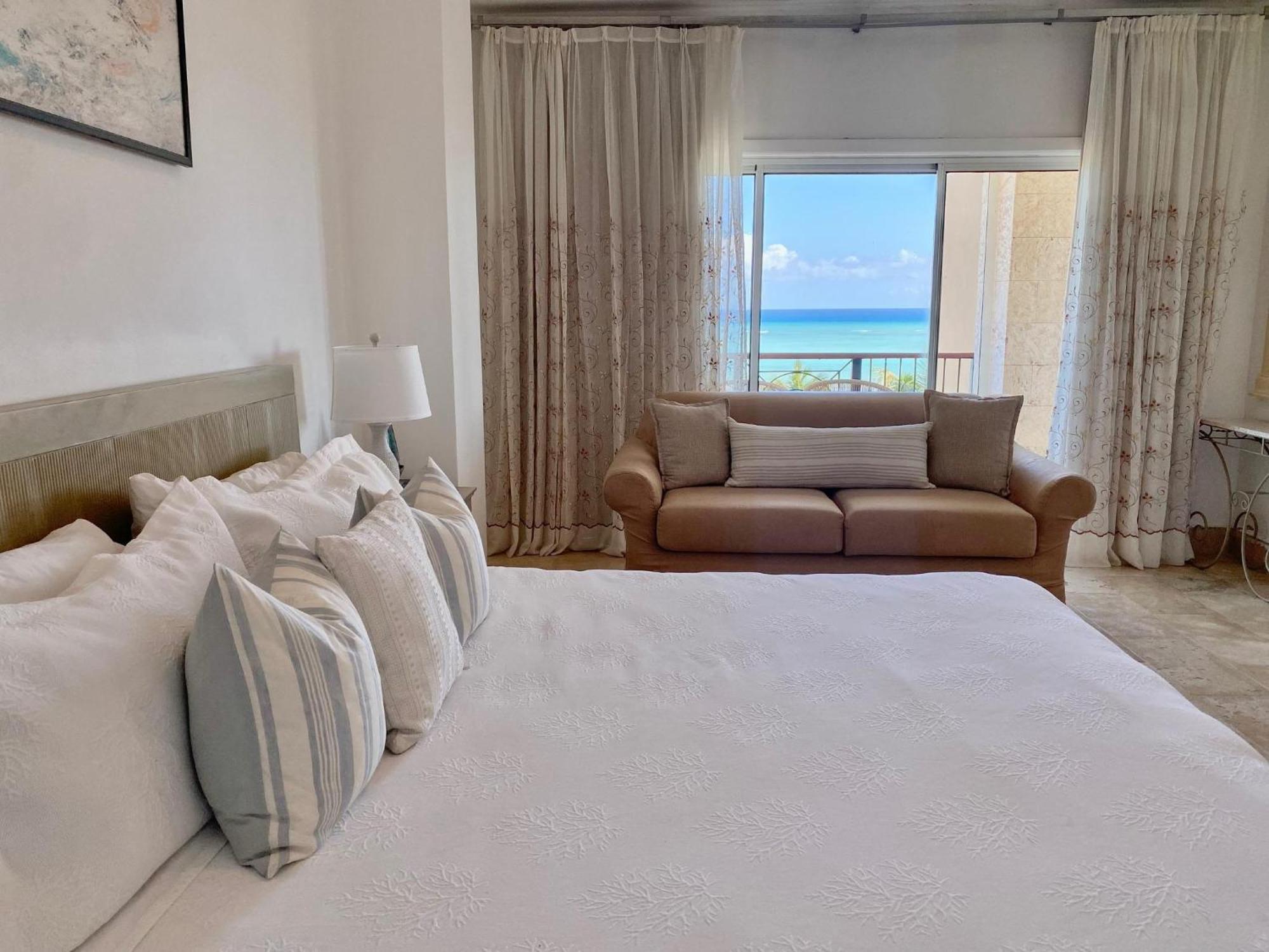Beautiful Beachfront Penthouse At Cap Cana * Punta Cana