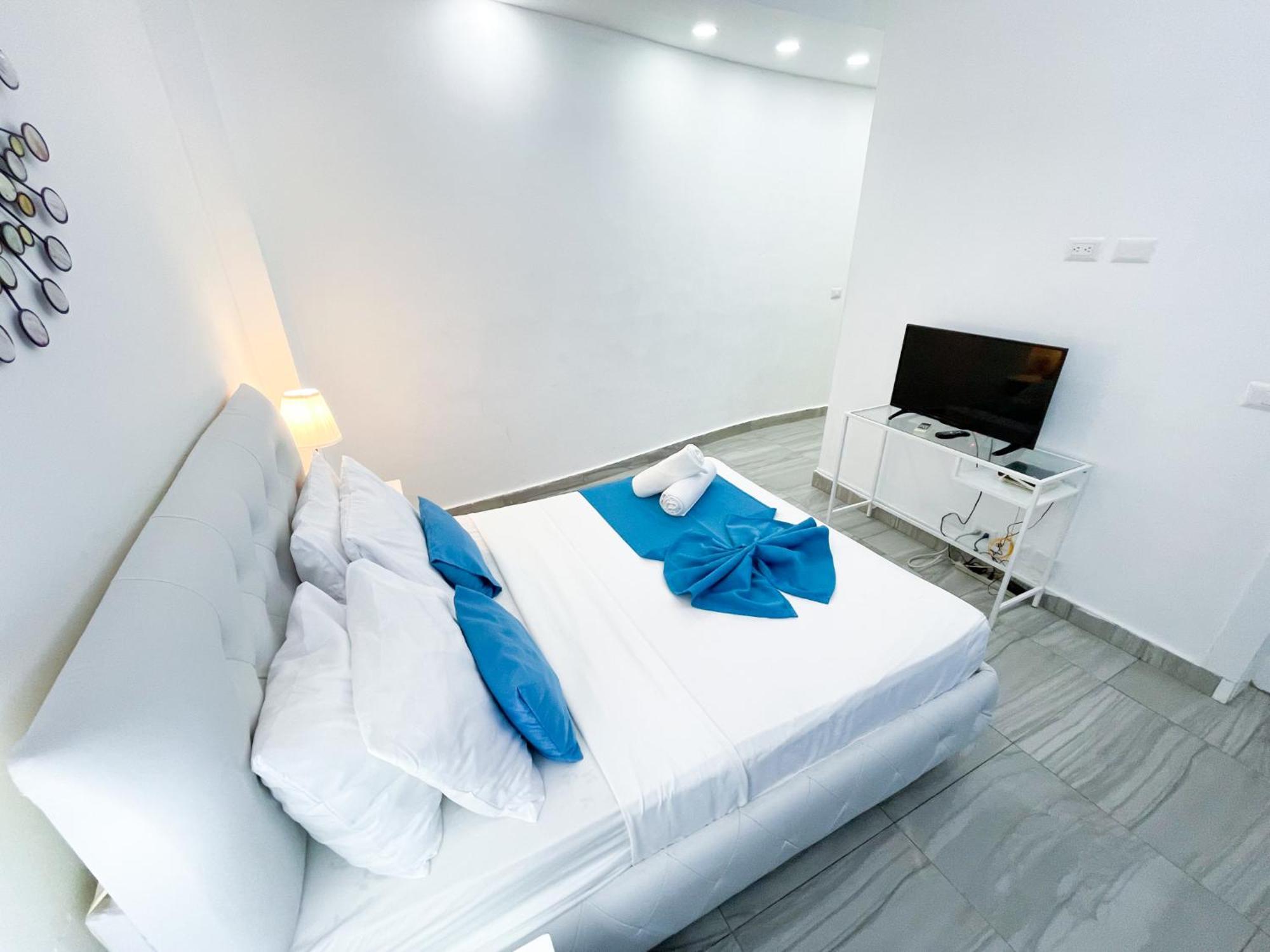 Ducassi Vacation Rooftop Pool Beach & Spa Hotel