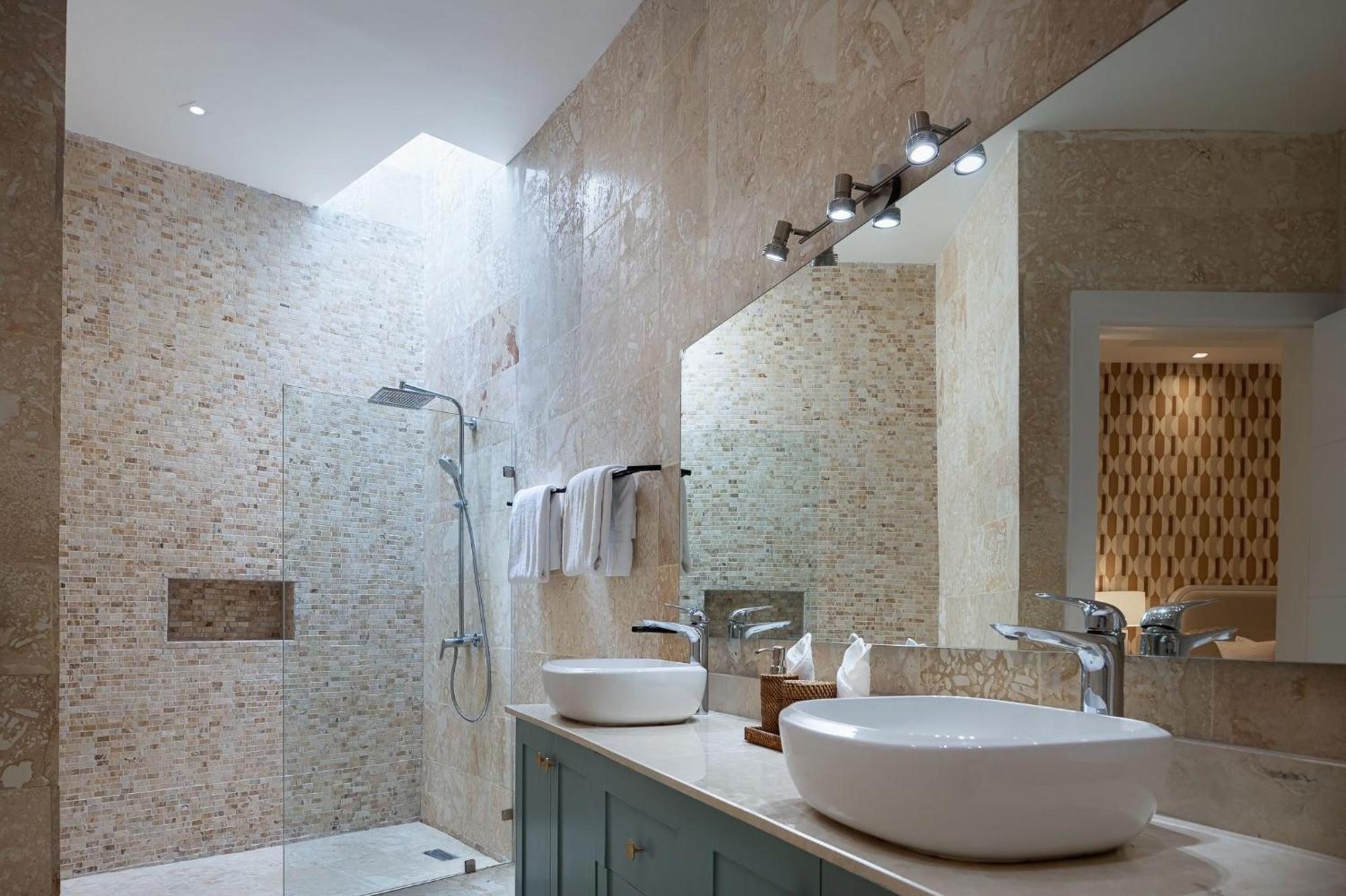 Holiday home Elegante Privada De 4 Con Piscina Y Jacuzzi