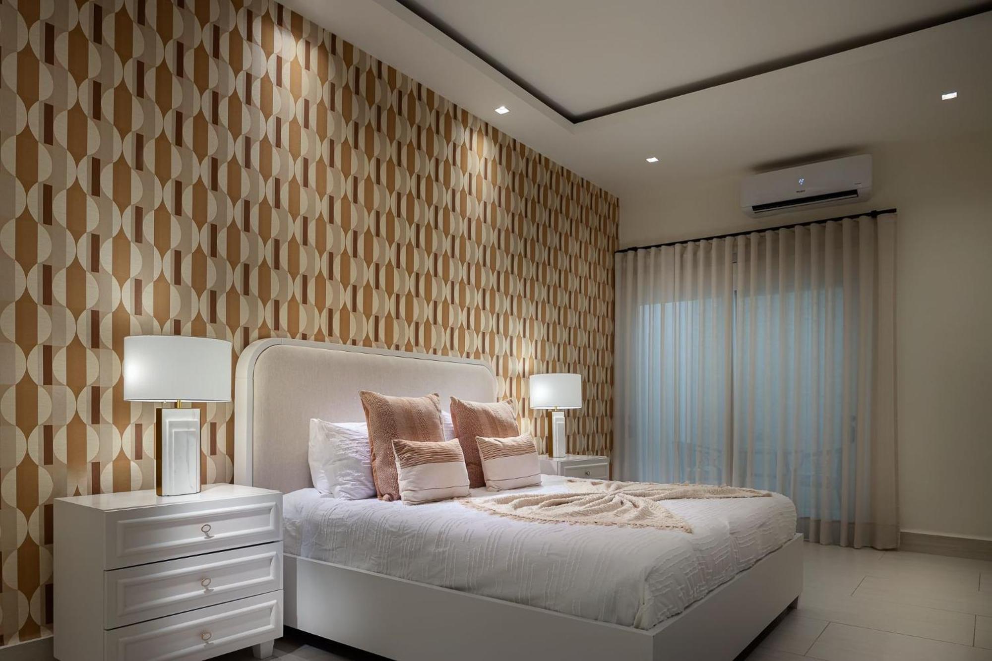 Elegante Privada De 4 Con Piscina Y Jacuzzi Holiday home