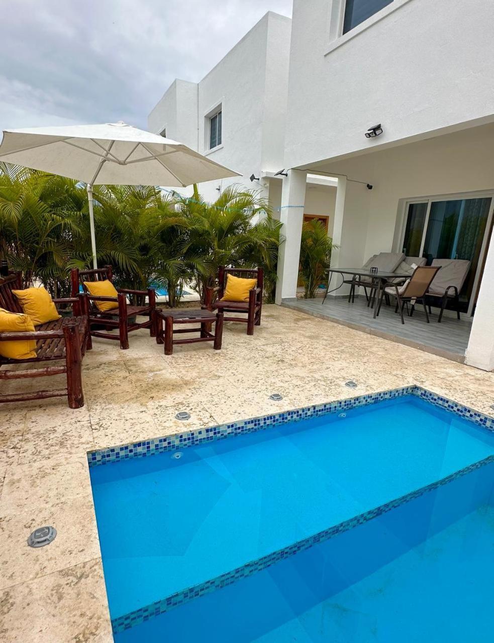 Yakimel Airbnb Villa