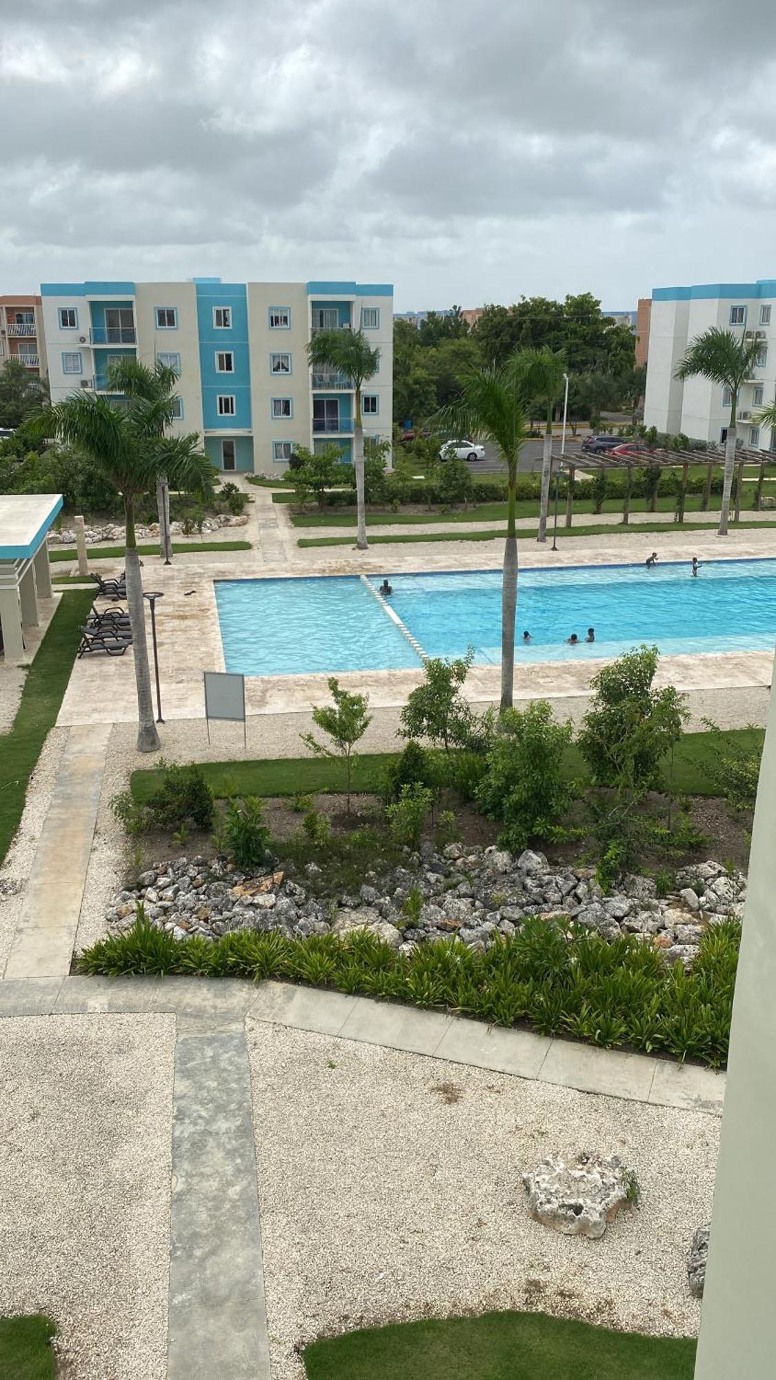 Two Beds Close To The Airport In Rd