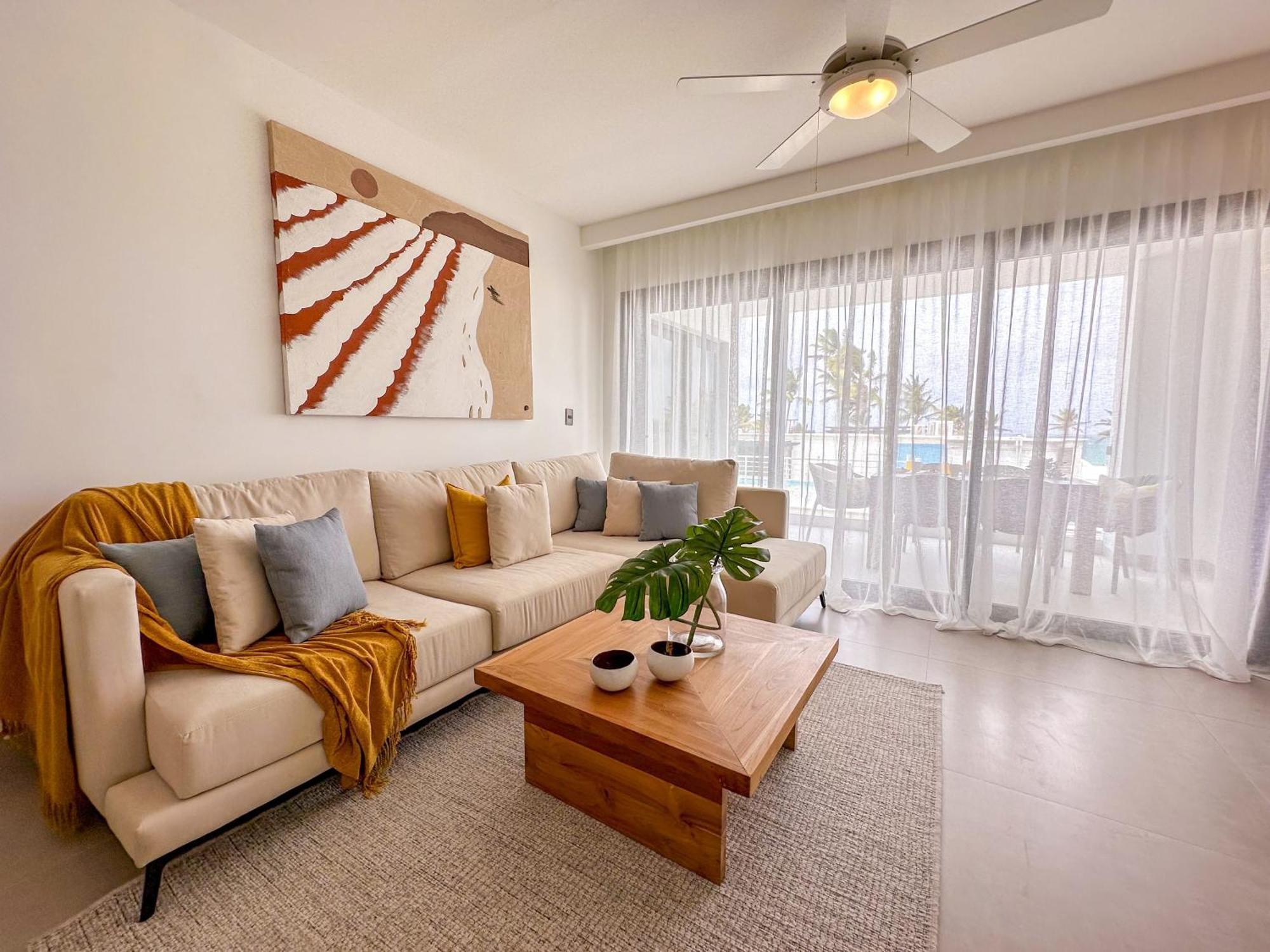 Apartment Spectacular Penthouse With Ocean Views *