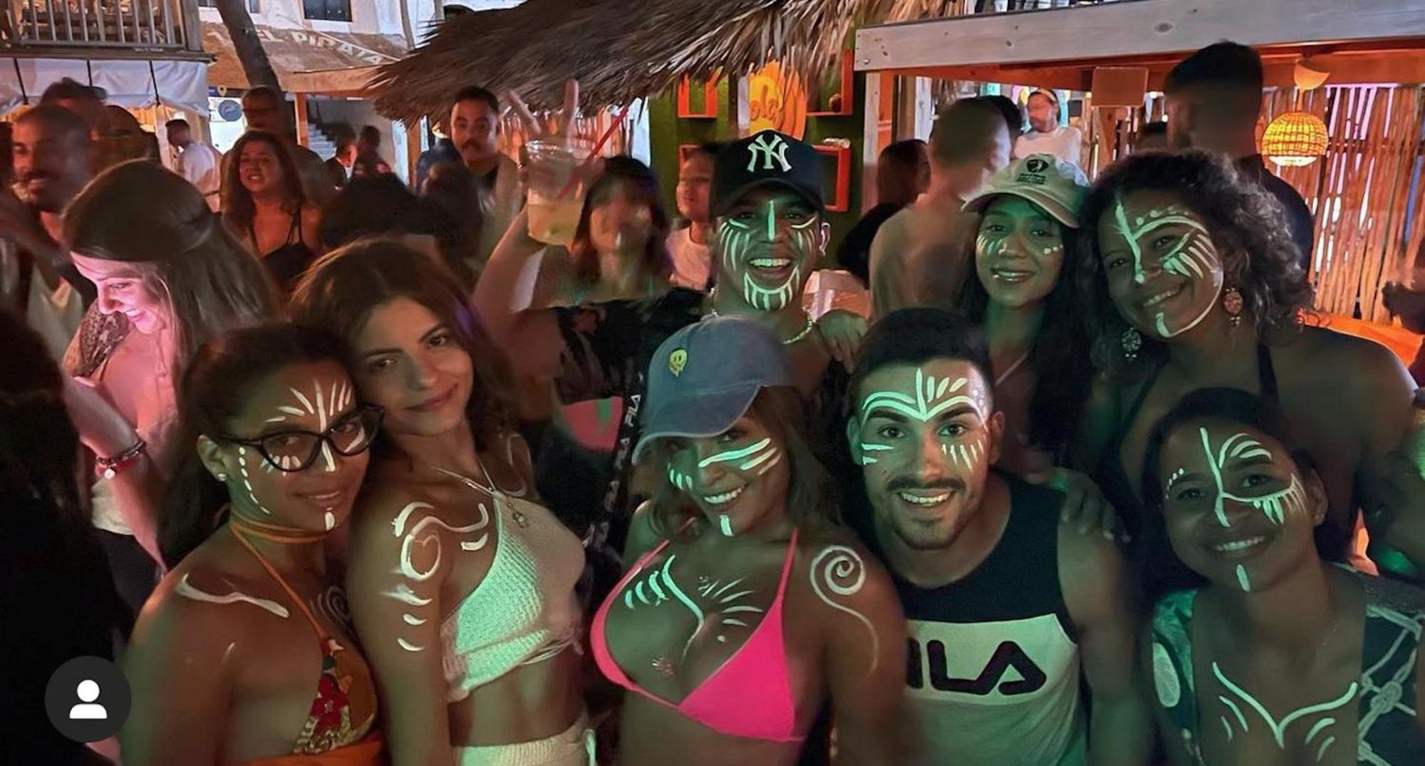 Vacation With Rooftop Pool, Beach Club, Restaurants - Playa Los Corales