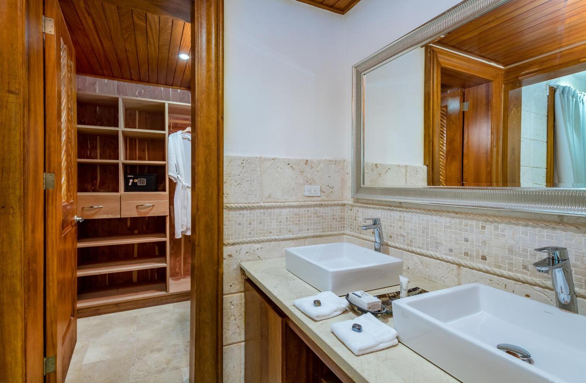 Pousada Cap Cana For Rent - Luxury With Access To Eden Roc *