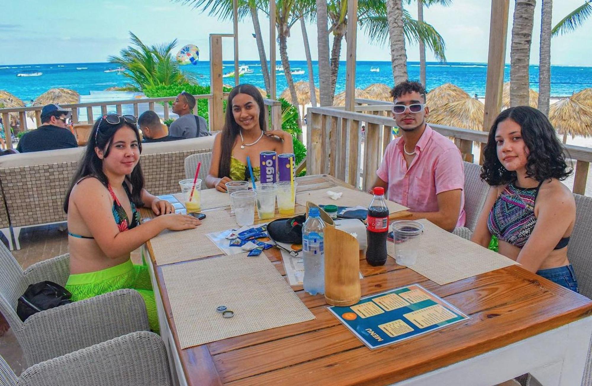Los Corales And - Beach Club, Spa, Restaurants Hotel Punta Cana