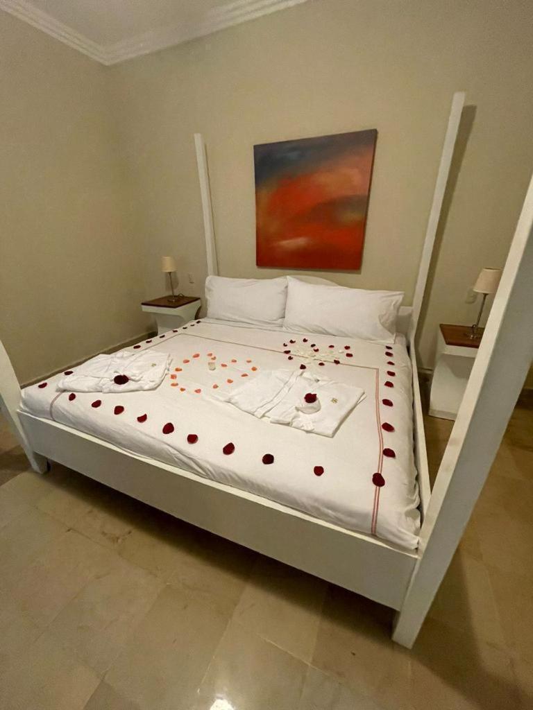 Ocean Front Caney Hotel 3*