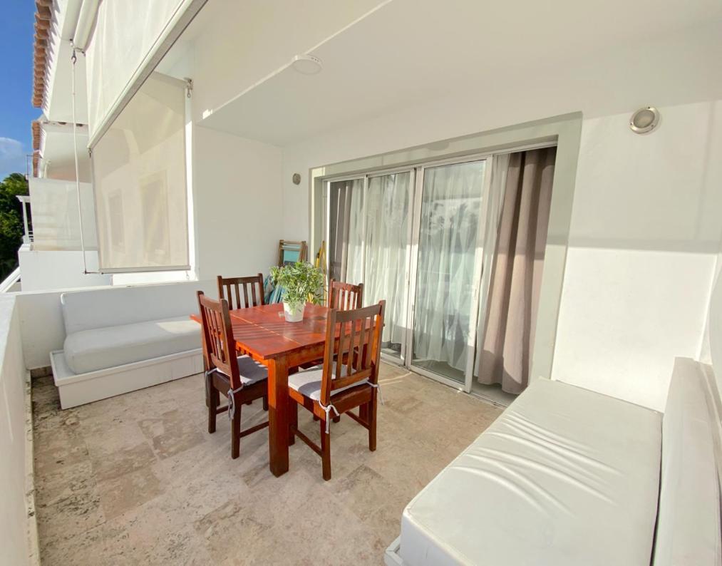 & Los Corales Beach, Pool, Beach Club&spa *