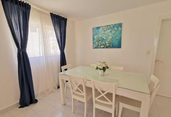 & Los Corales Beach, Pool, Beach Club&spa Apartment