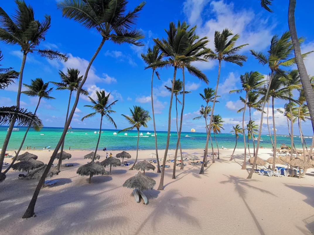 & Los Corales Beach, Pool, Beach Club&spa