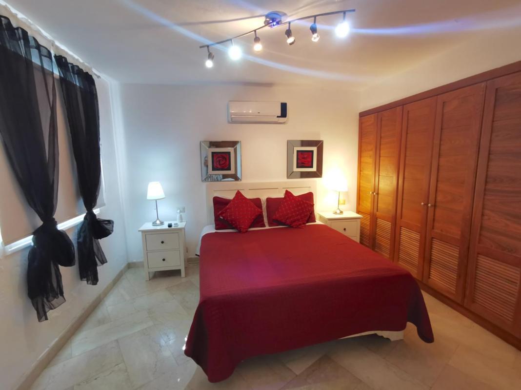 & Los Corales Beach, Pool, Beach Club&spa *
