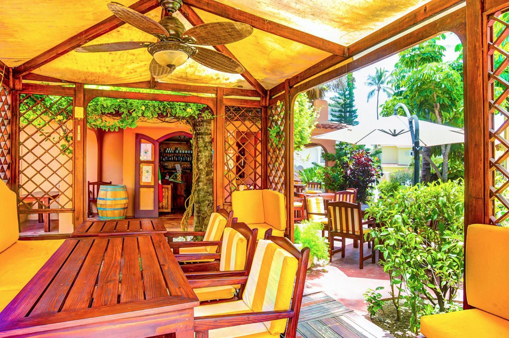 Hotel Tropicana