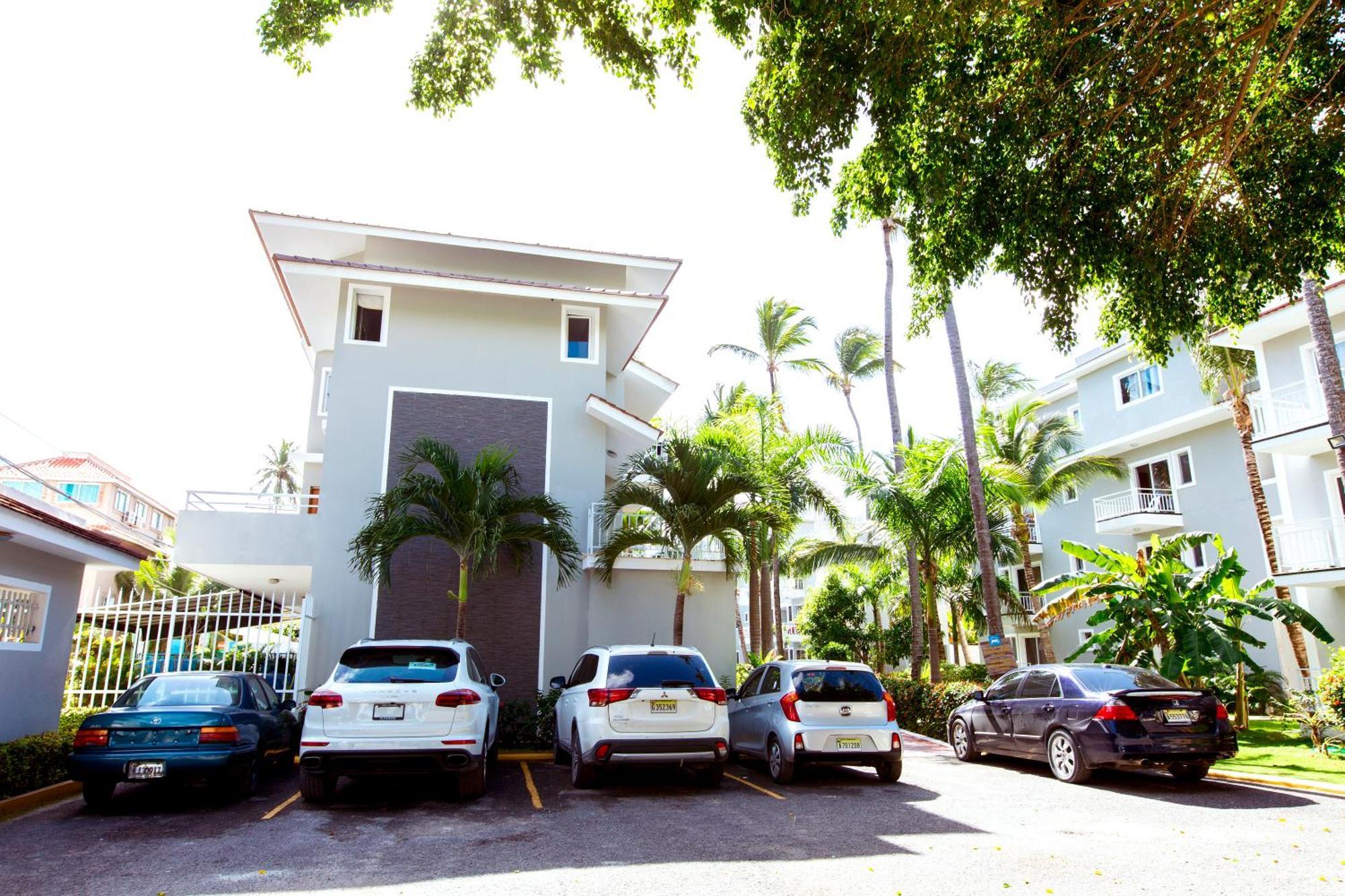 Tropicana Hotel