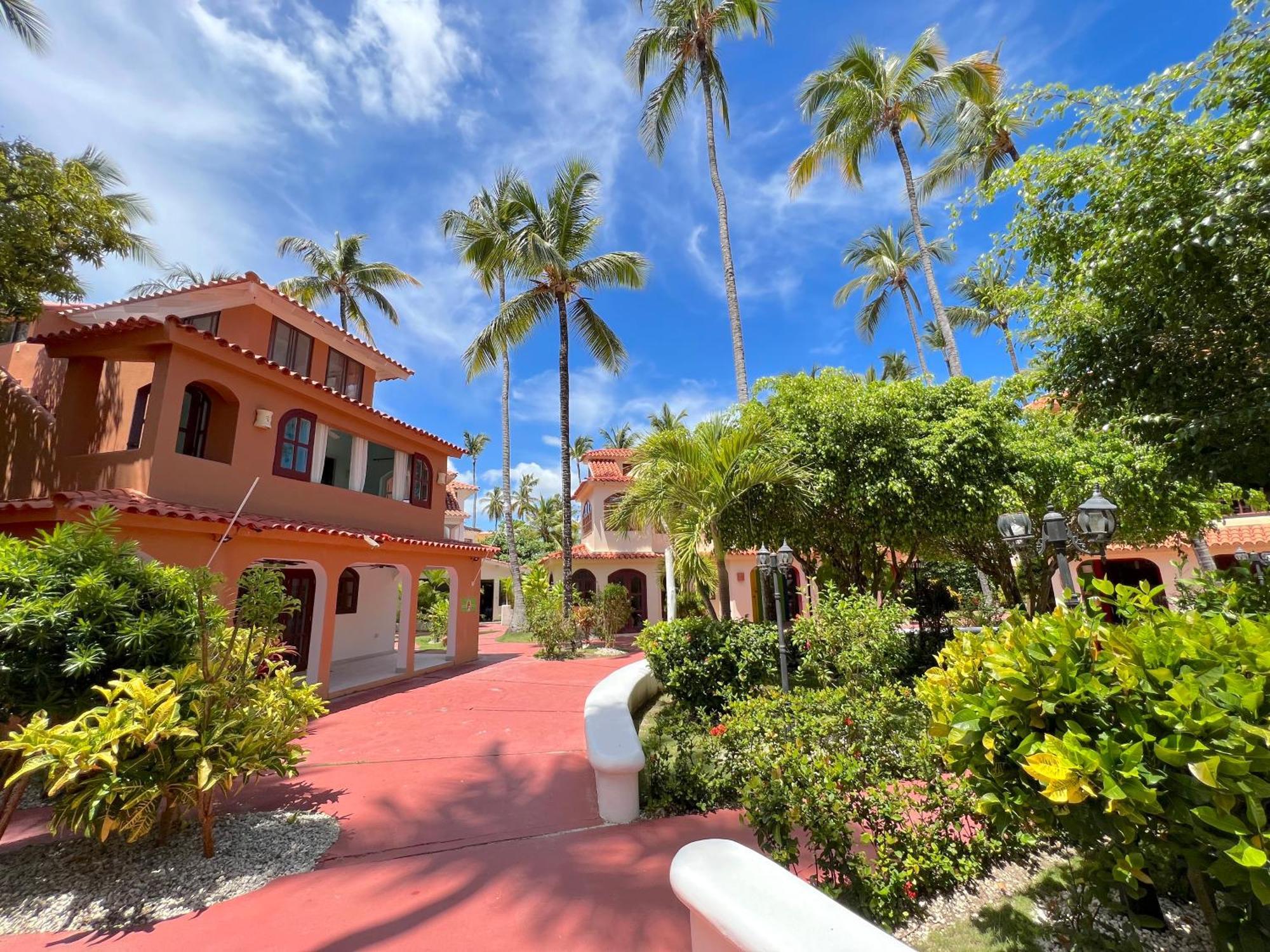 Deluxe Playa Bavaro Hotel