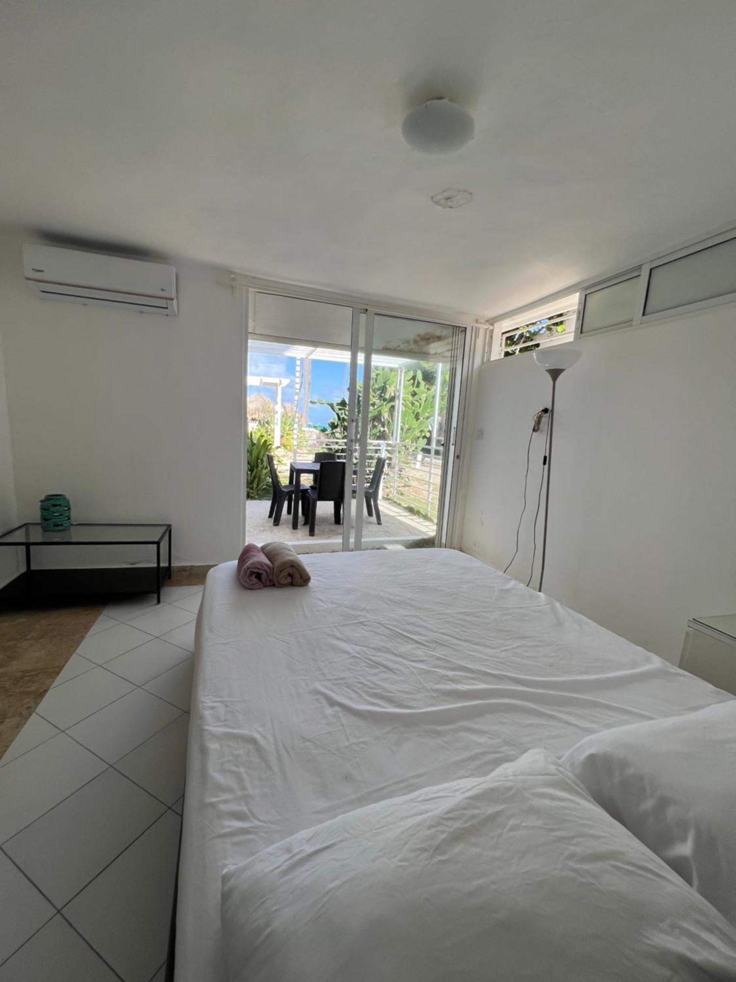 Oreuga Private Beach Sea View Apartment