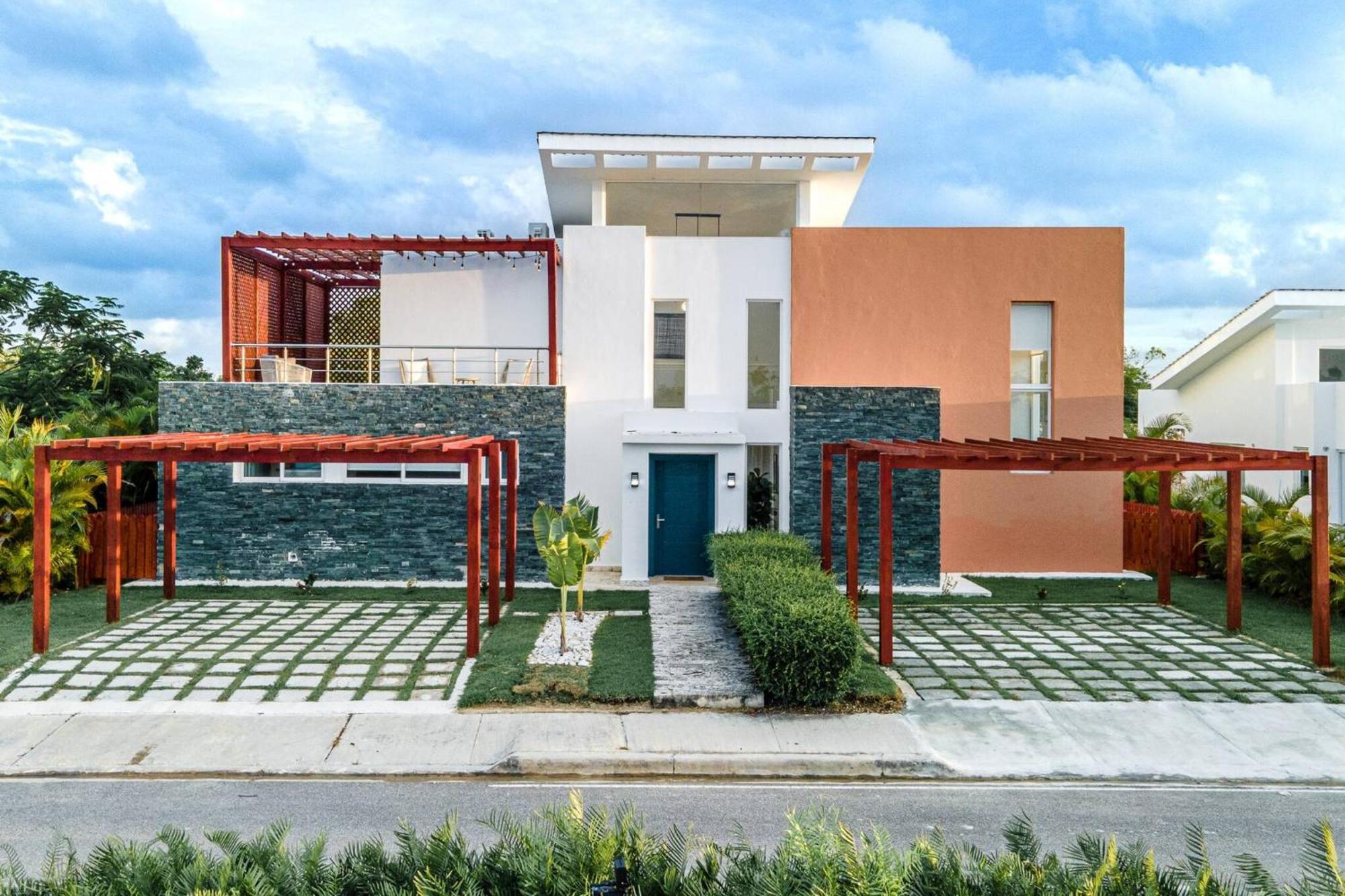 A Tropical Oasis In Vista Cana Villa