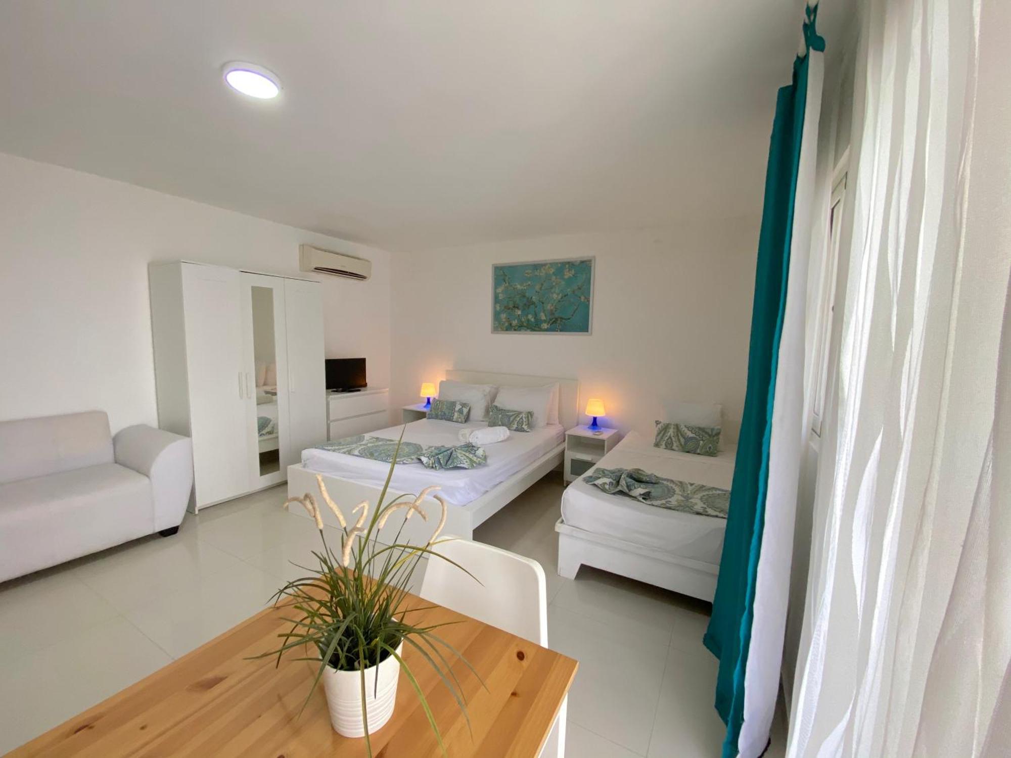 Sol Caribe - Playa Los Corales - Beach Club, Wifi, Swimming Pool 5* Punta Cana