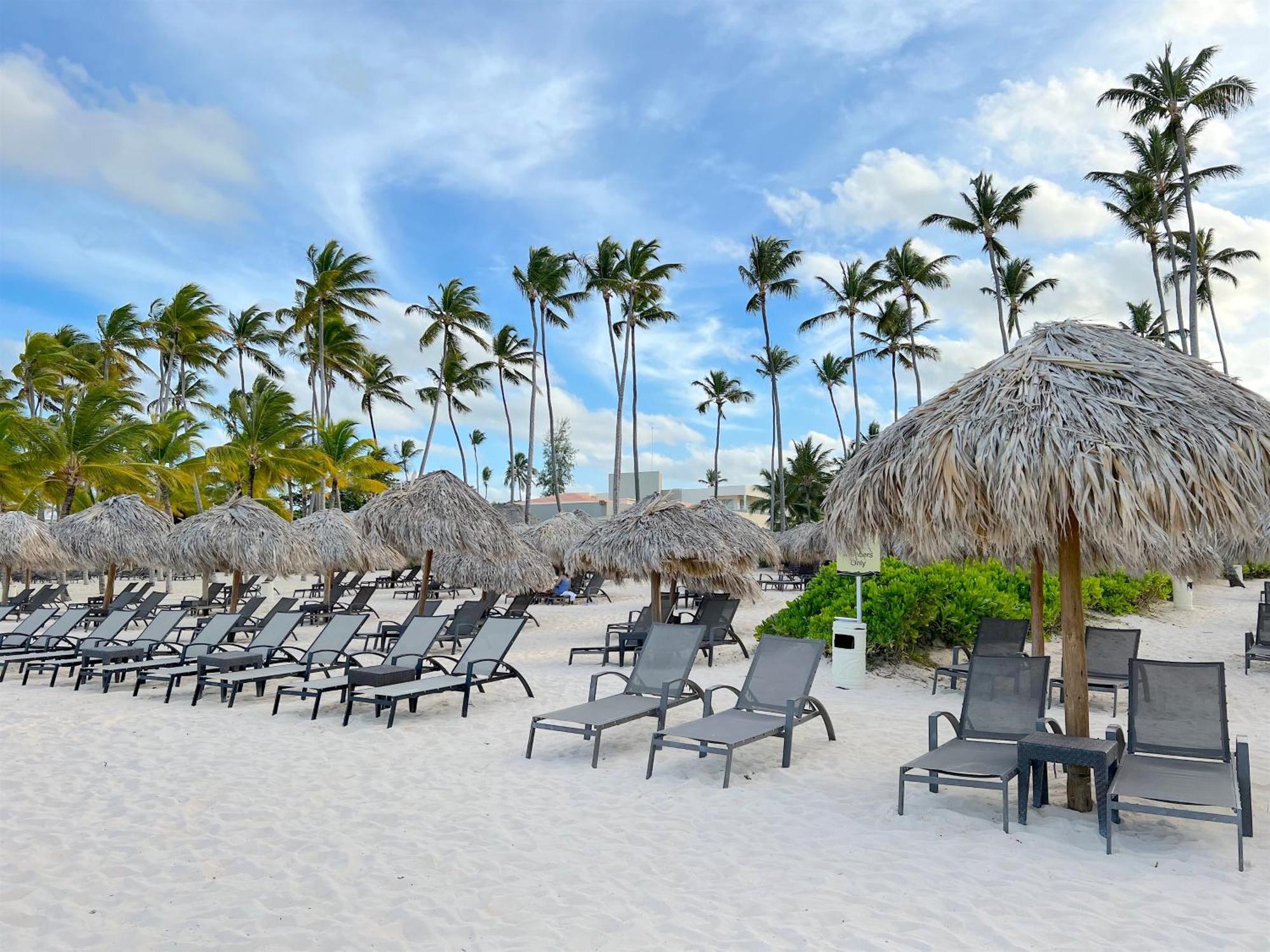 Sol Caribe - Playa Los Corales - Beach Club, Wifi, Swimming Pool 5* Punta Cana