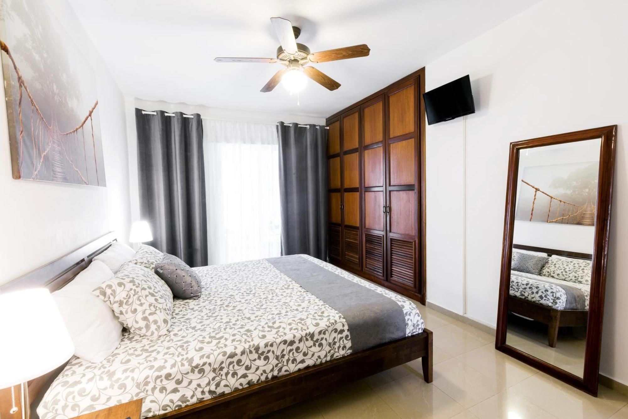 Aventura Los Corales Beach And Spa