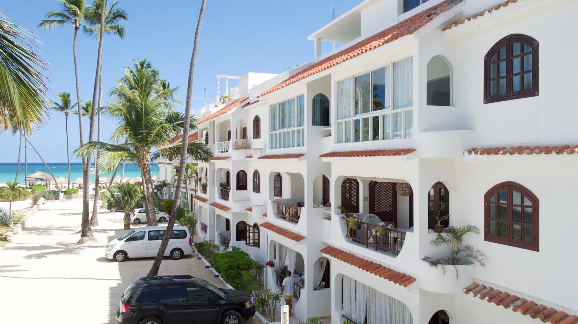 Aventura Los Corales Beach And Spa