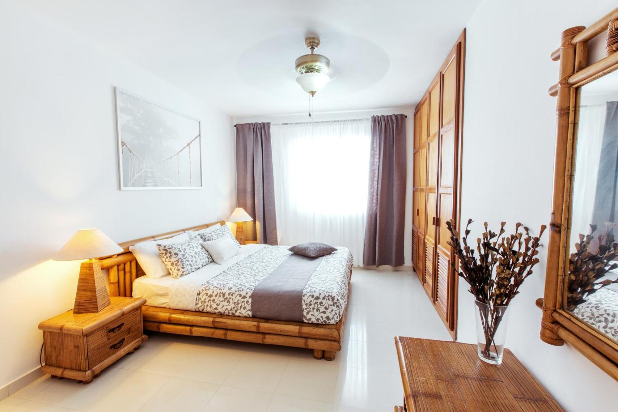 Hotel Aventura Los Corales Beach And Spa 5*