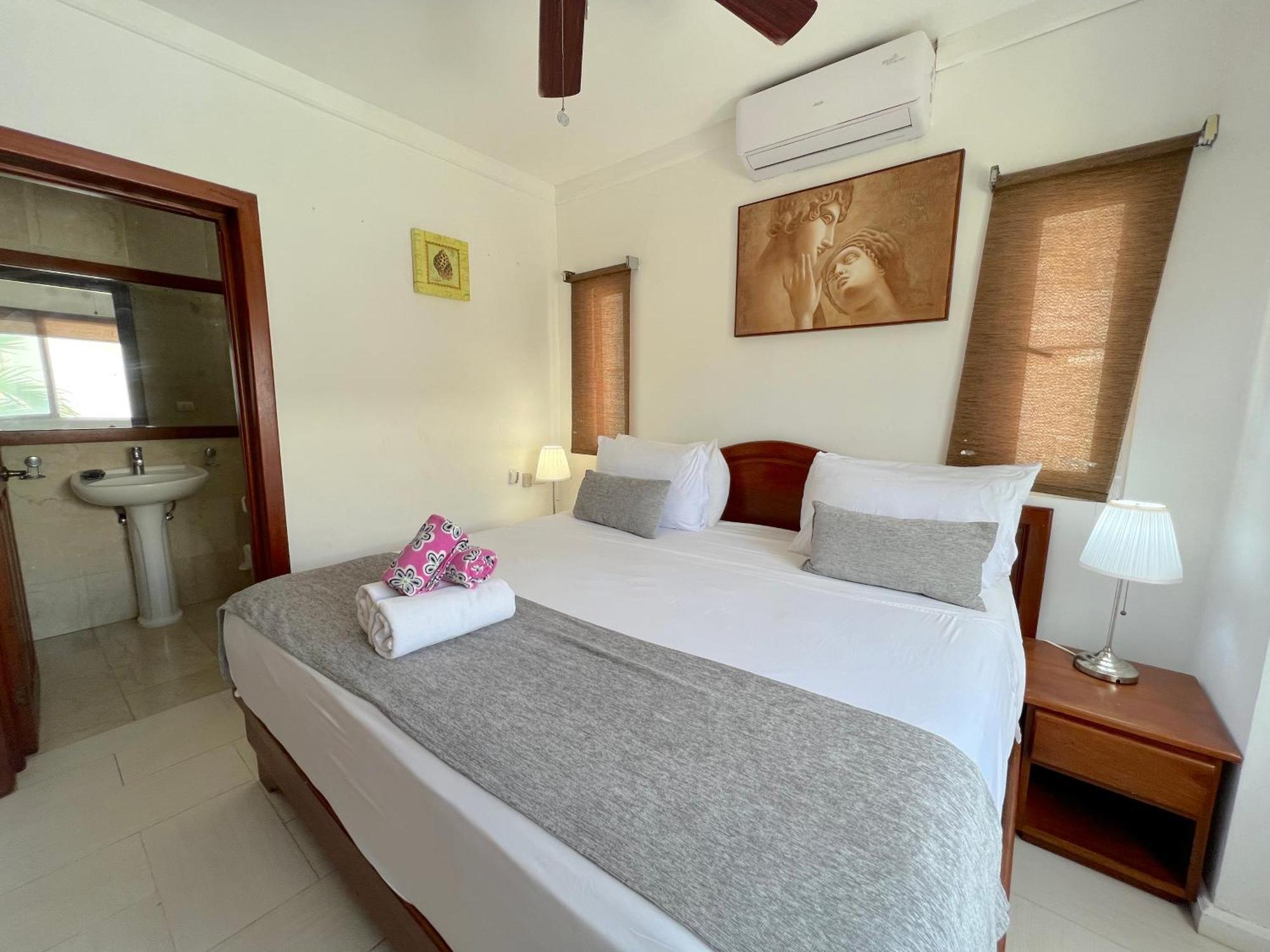 Aventura Los Corales Beach And Spa Hotel