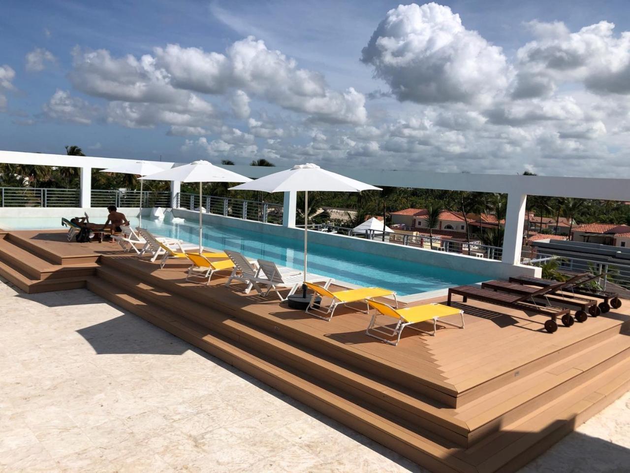 Vacation With Rooftop Pool, Beach Club, Spa, Restaurants - Playa Los Corales Punta Cana