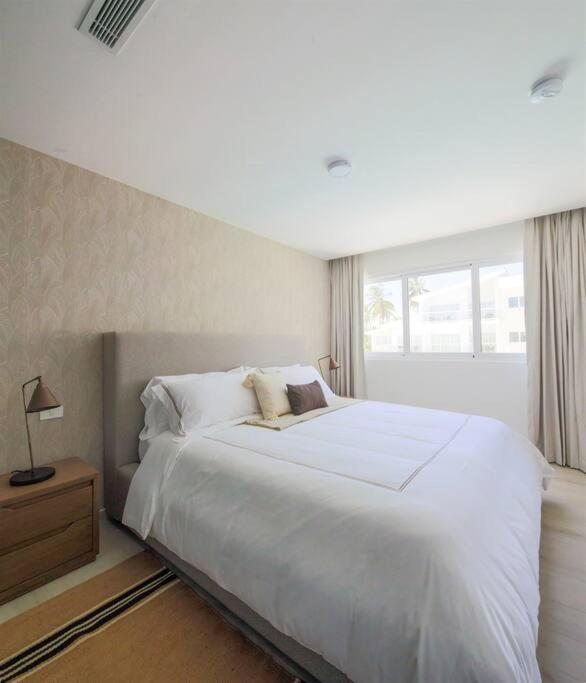 Apartment Paseo Playa Coral A-304
