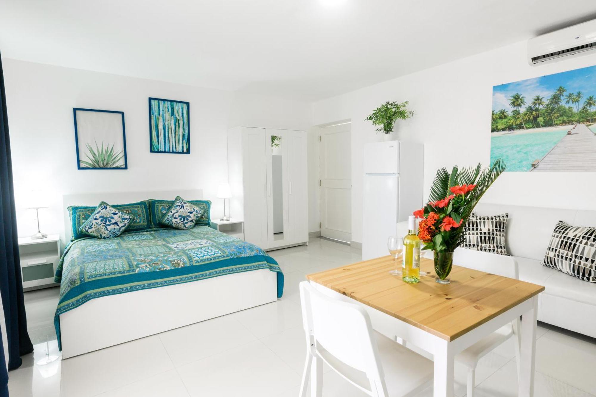 Hotel Tropicana Deluxe Beach Club And Pool - Playa Los Corales 5*