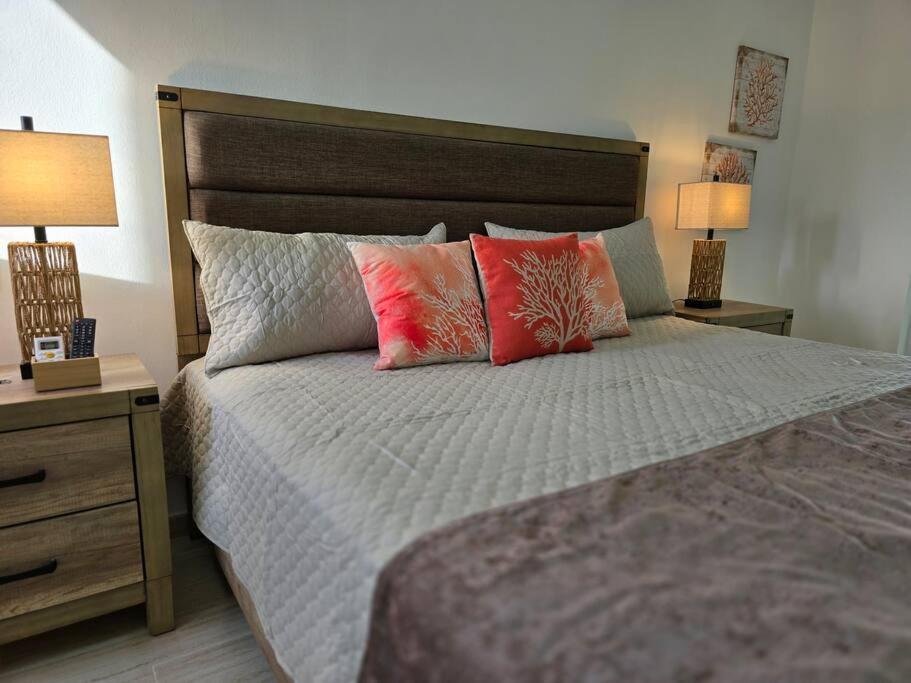 Apartment !!!new !!!charming 2-2 Penthouse 2- 3 Min Walking To Bavaro Beach, El Cortecito- Solo A 2- 3 Min Caminando De La Playa