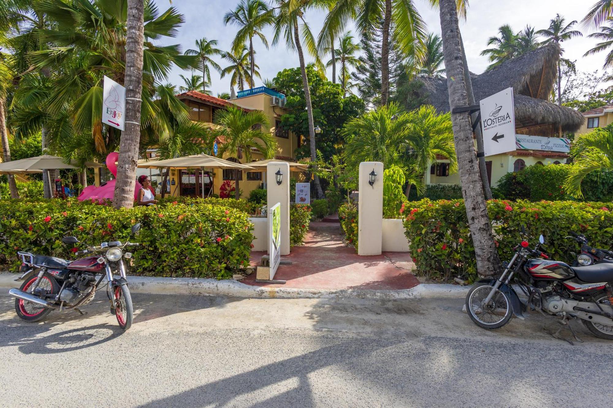 Prime Ocean View - 3-bedroom Getaway With Private Terrace On Bavaro Punta Cana