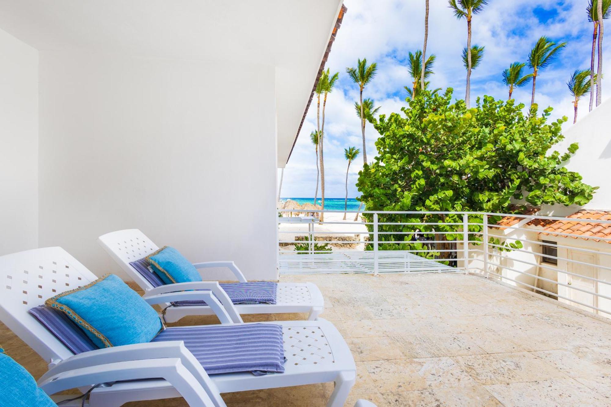 Prime Ocean View - 3-bedroom Getaway With Private Terrace On Bavaro *