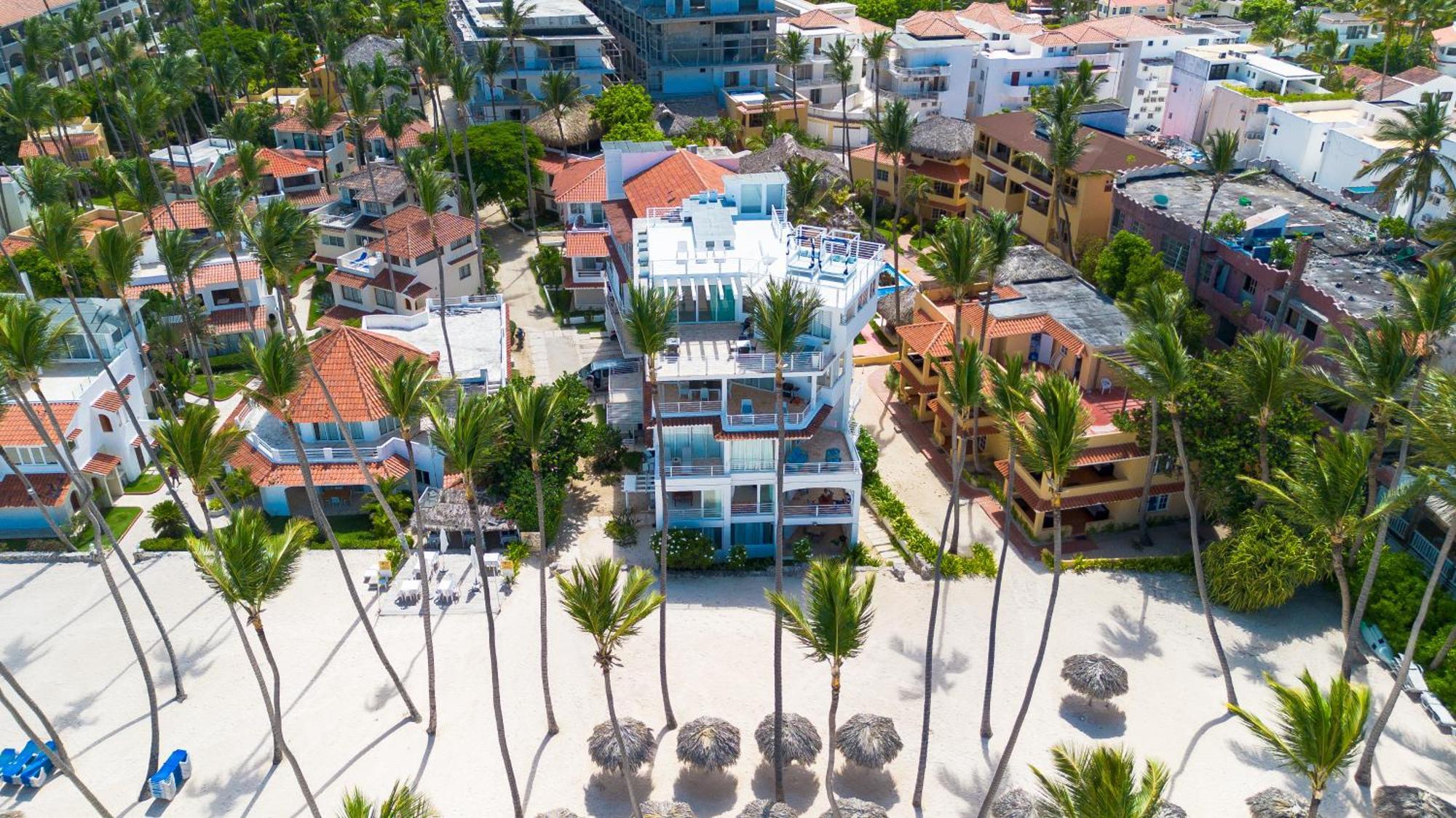 Prime Ocean View - 3-bedroom Getaway With Private Terrace On Bavaro