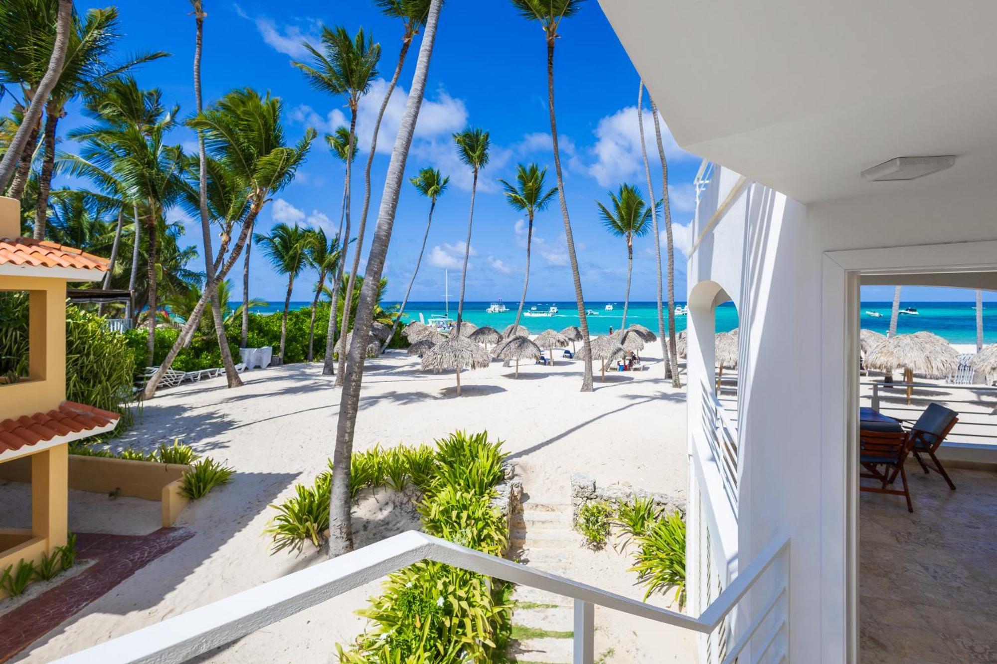Prime Ocean View - 3-bedroom Getaway With Private Terrace On Bavaro Apartamento