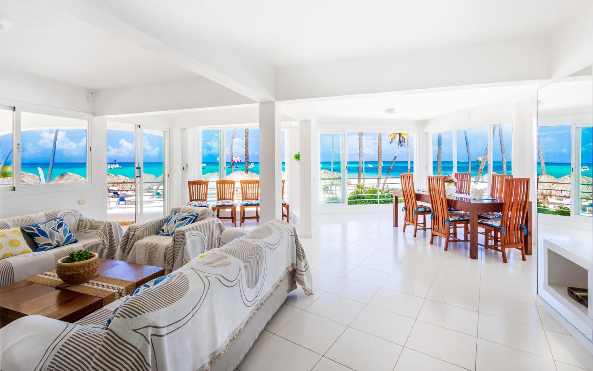Prime Ocean View - 3-bedroom Getaway With Private Terrace On Bavaro Apartamento