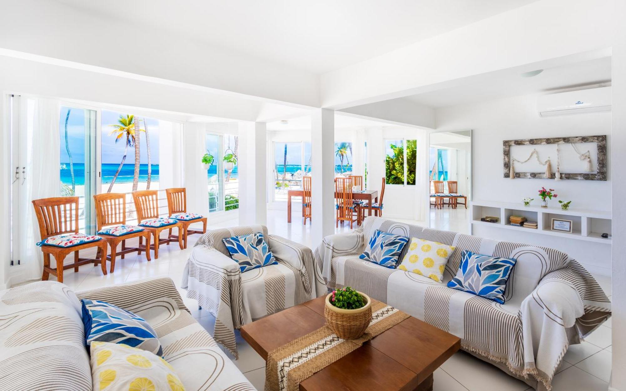 Prime Ocean View - 3-bedroom Getaway With Private Terrace On Bavaro Apartamento *