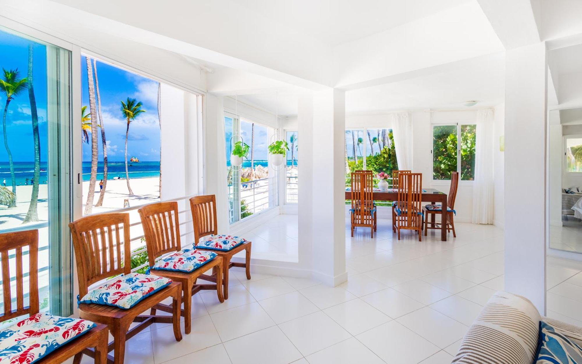 Prime Ocean View - 3-bedroom Getaway With Private Terrace On Bavaro *