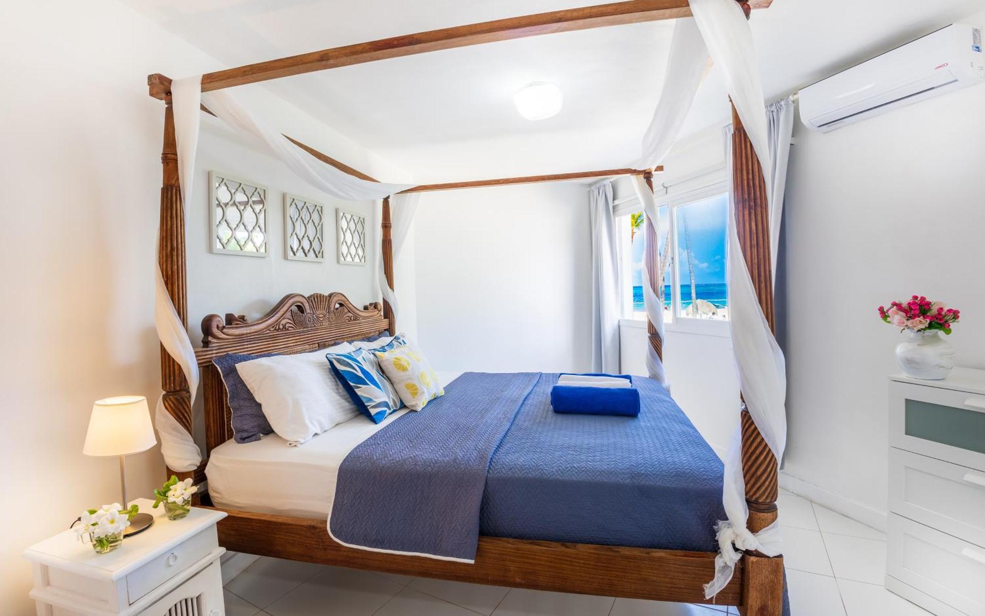 Prime Ocean View - 3-bedroom Getaway With Private Terrace On Bavaro Apartamento *