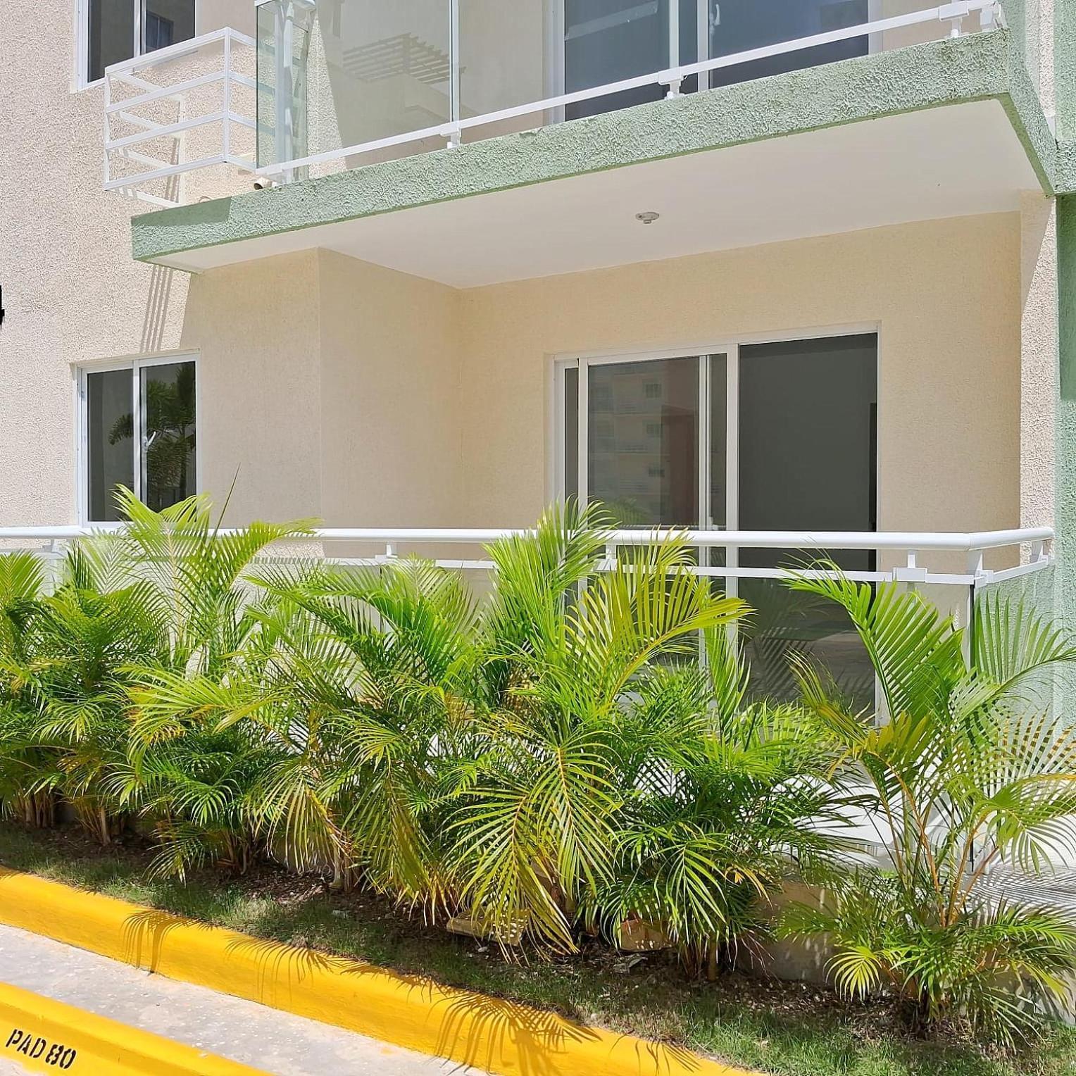 Apartment Pool Side