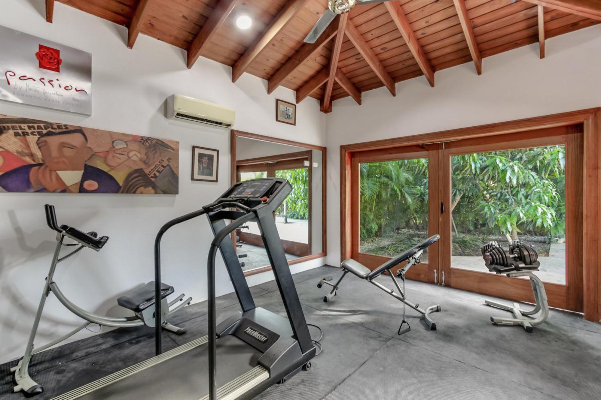 Beautiful With Pool, Gym & Maid Pousada *