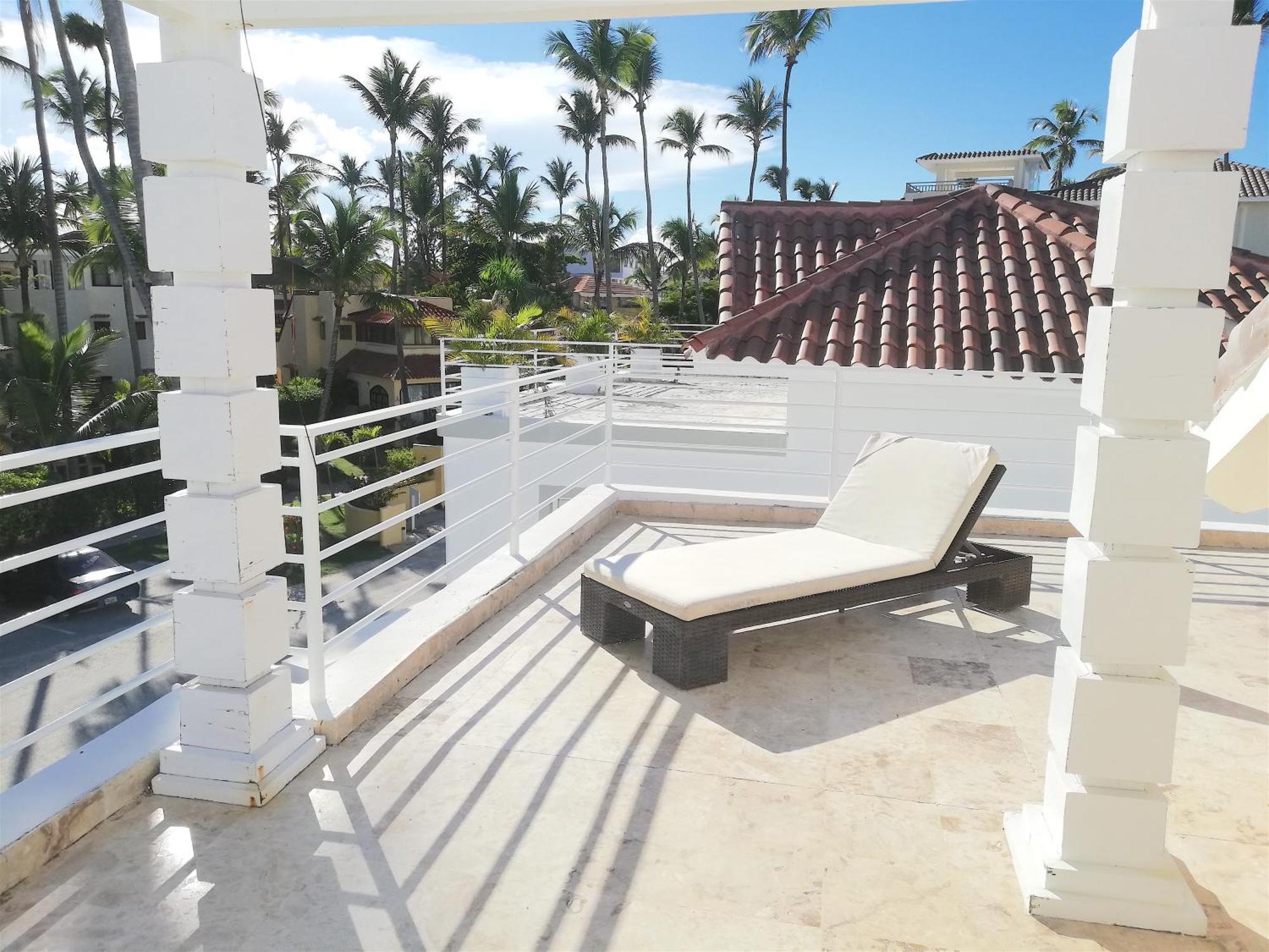 Coral Private Beach And Spa Apartment *