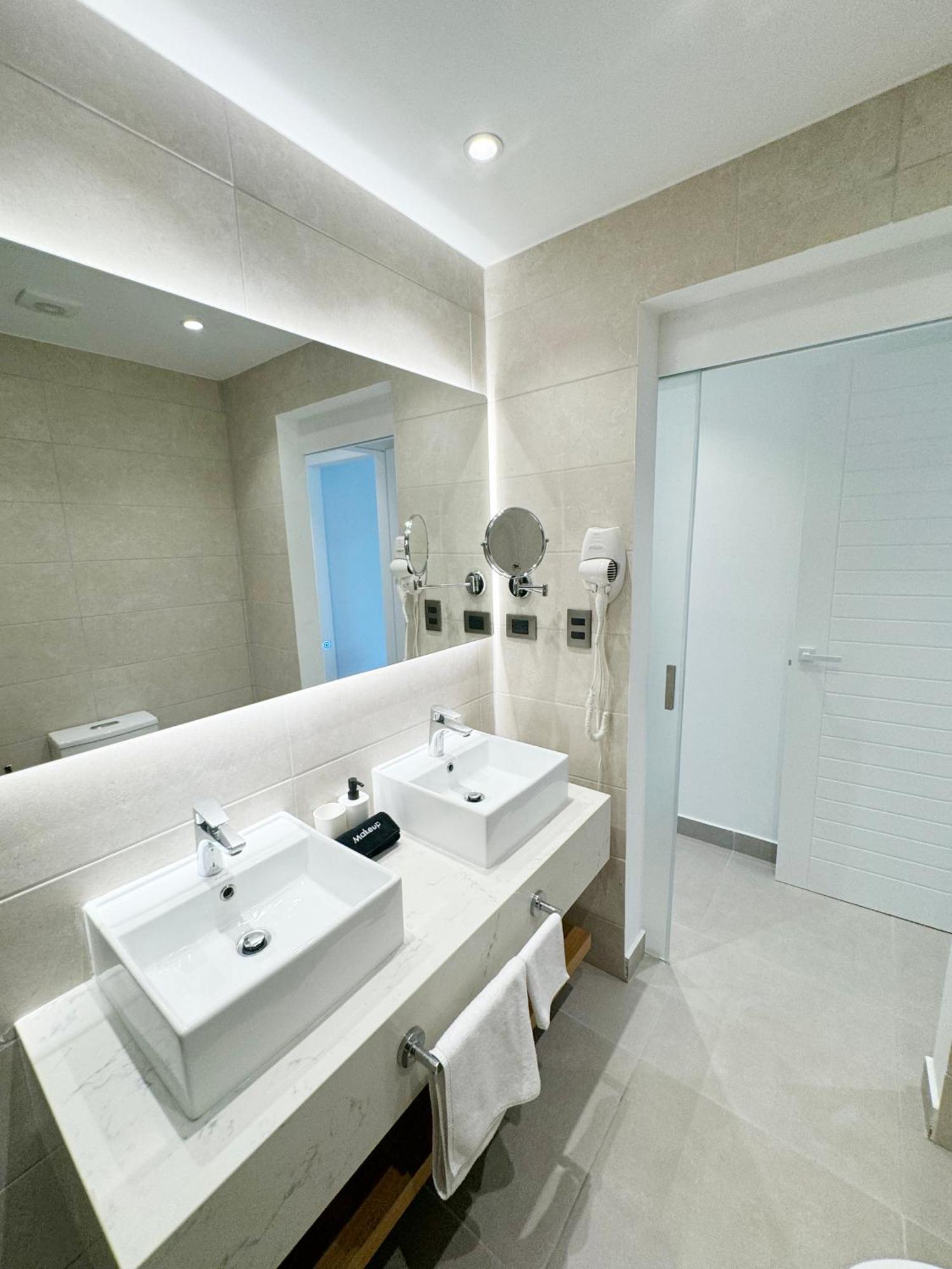 Tropical Relaxing 2 Bedroom Unit With Picuzzi *