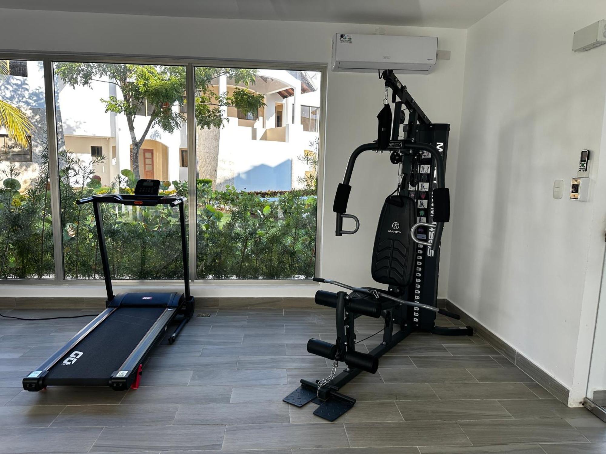 Palms 104 - 2-br App Mit Pool-blick & Shuttle *