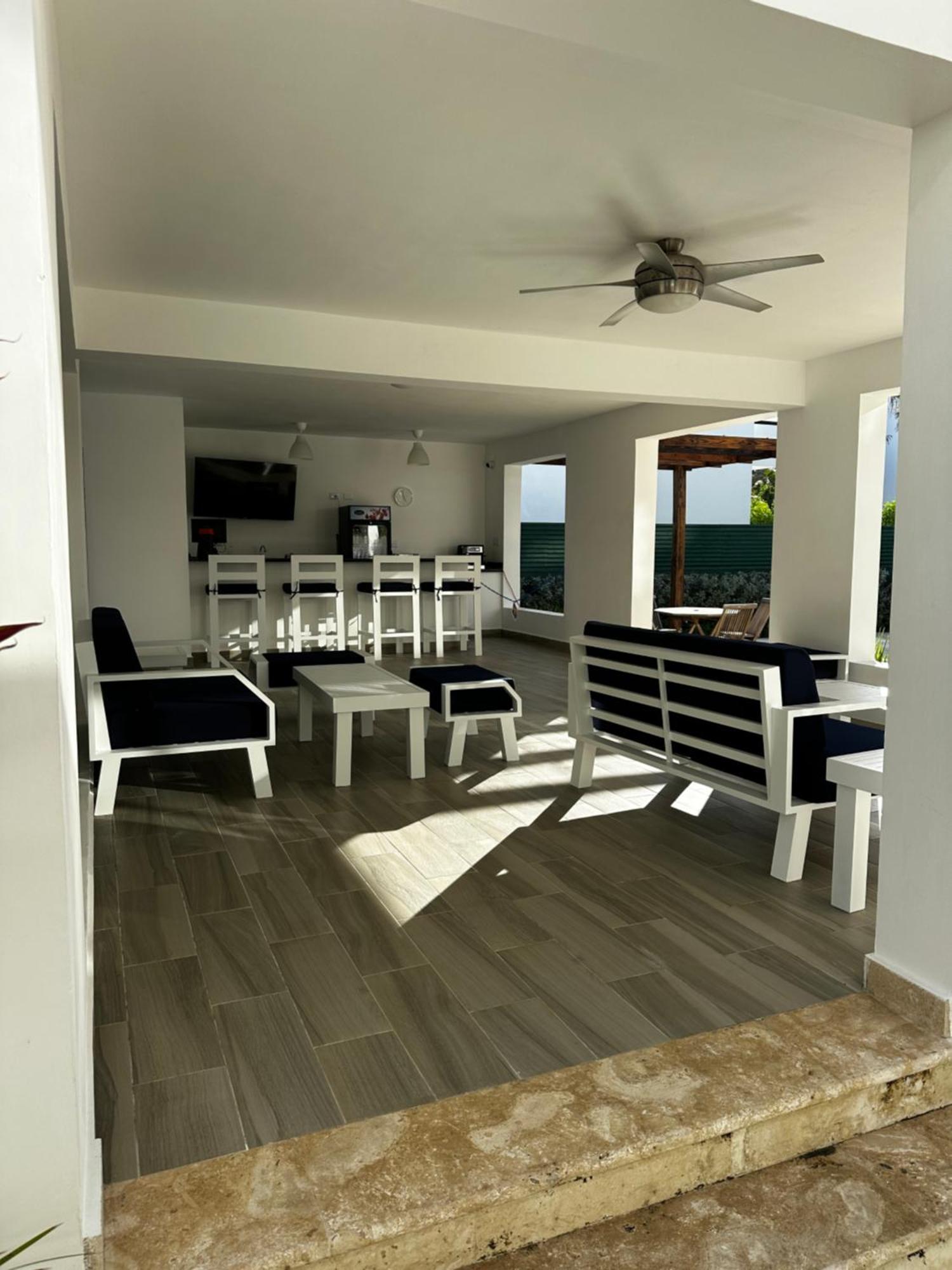 Palms 104 - 2-br App Mit Pool-blick & Shuttle *
