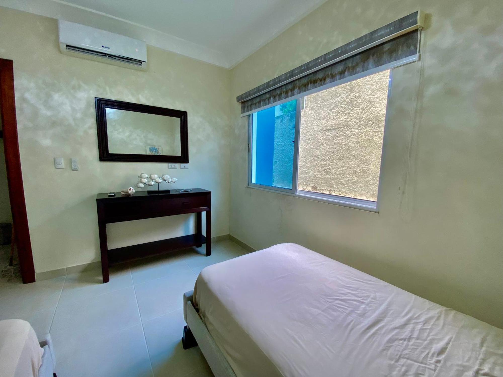 Apartment Radiant Realm Free Parking Bbq Corales